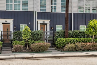 809 Bringhurst St, Houston, TX 77020