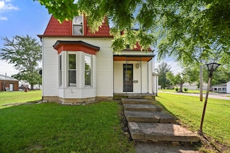 105 S Sycamore St, Osgood, IN 47037