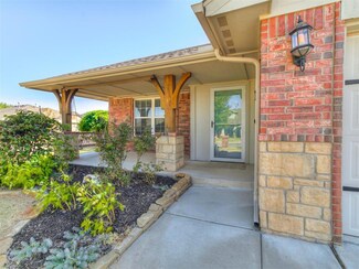 18412 Summer Grove Ave, Edmond, OK 73012