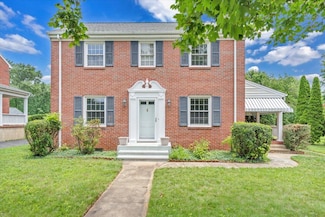 3433 Courtland Rd NW, Roanoke, VA 24012