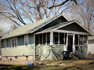 526 Kirkwood Ave, Waterloo, IA 50701