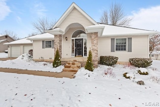 618 Nokomis St, Tecumseh, MI 49286