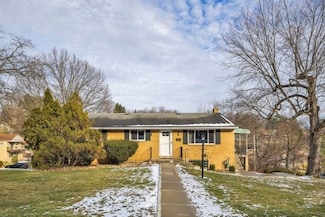 4853 Elmwood Dr, Pittsburgh, PA 15227