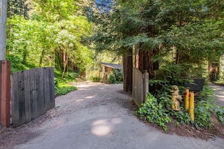657 River Dr, Boulder Creek, CA 95006