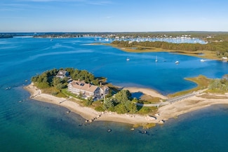 75 Winsor Rd, Bourne, MA 02559