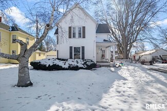 386 W Prairie St, Waverly, IL 62692