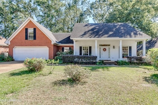 434 Autumn Creek Dr, Ridgeland, MS 39157