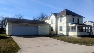 814 S Oak St, Bluffton, IN 46714
