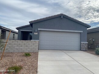 9871 N Solstice Ave, Tucson, AZ 85743