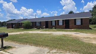 2126 Martin Luther King Junior Dr, Albany, GA 31701