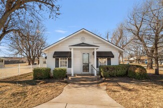 103 S Cimarron Rd, Tuttle, OK 73089