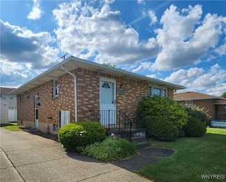 122 Saint Felix Ave, Buffalo, NY 14227
