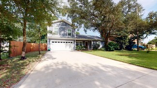 4 3rd St, Shalimar, FL 32579