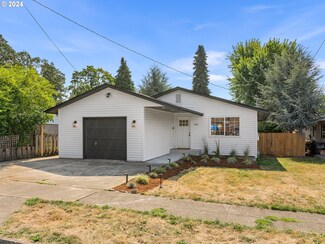 355 E Hereford St, Gladstone, OR 97027