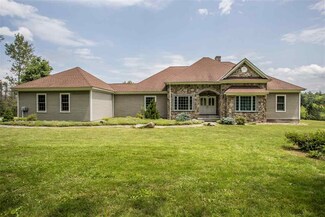 54 Stagecoach Rd, Wilton, NH 03086