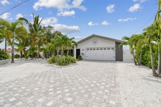 1461 Sea Gull Dr S, Saint Petersburg, FL 33707