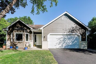 7184 Muirfield Ln, Eden Prairie, MN 55346
