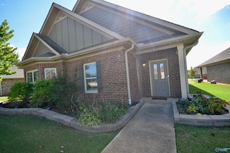 7611 Ashor Dr NW, Huntsville, AL 35806