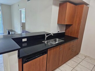 2775 NE 187th St Unit 323, Aventura, FL 33180