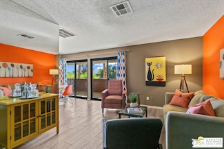 467 S Calle el Segundo Unit D12, Palm Springs, CA 92262