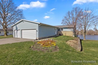 7715 N Noffke Dr, Caledonia, MI 49316