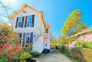 2128 W 29th St, Cleveland, OH 44113