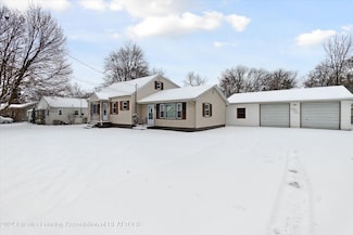737 Johnson St, Owosso, MI 48867