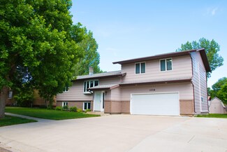 1016 Elbowoods Dr, Hazen, ND 58545