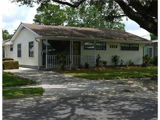 1016 Richmond Dr, Metairie, LA 70003