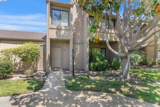 3334 Solomon Ln, Alameda, CA 94502