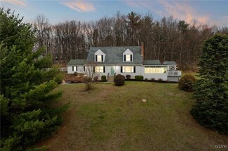 95 Palm Dr, Lehighton, PA 18235