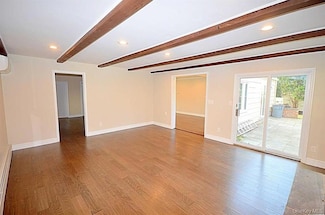 4 Addison Ln, Greenvale, NY 11548