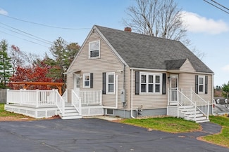 35 Camilla Ave, Dracut, MA 01826