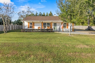 8240 Sevilla St, Navarre, FL 32566