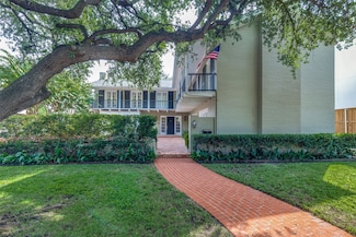 4411 Fairfax Ave, Dallas, TX 75205