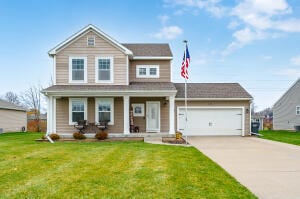 4213 Country Meadows Dr, Kalamazoo, MI 49048