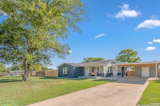 302 S 14th St, Junction, TX 76849