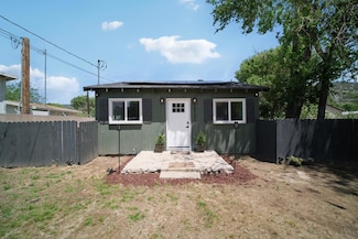 18133 Ellstree Dr, Lake Hughes, CA 93532