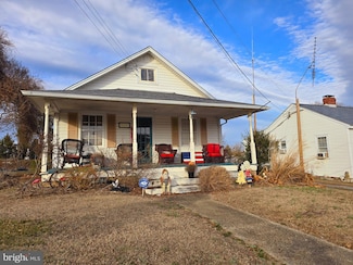 89 Belle Ville Ln, Warsaw, VA 22572