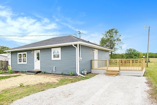 861 E 850 S, Hamlet, IN 46532