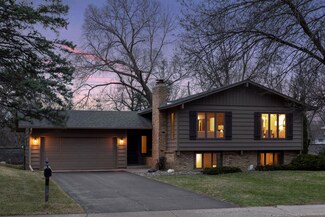 6520 Ridgeview Dr, Edina, MN 55439