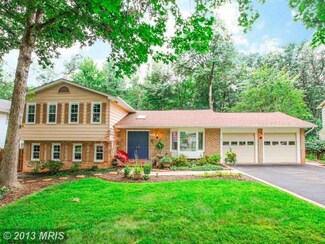 9021 Ashmeade Dr, Fairfax, VA 22032