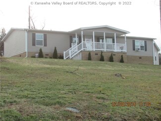 245 Pinnell Point, Elkview, WV 25071