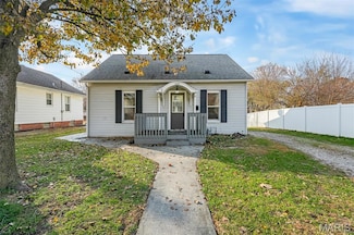 1221 Constance St, Collinsville, IL 62234