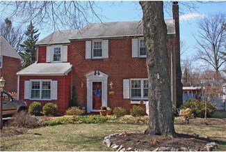 309 Willow Rd, Oreland, PA 19075