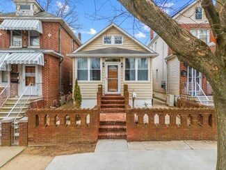 3278 Spencer Dr, Bronx, NY 10465