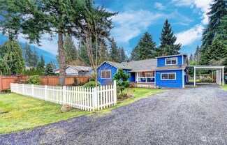 735 N 202nd St, Shoreline, WA 98133
