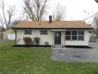 218 Whiteland Rd, Whiteland, IN 46184