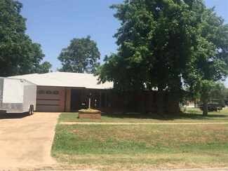 312 W Euclid Ave, Waukomis, OK 73773
