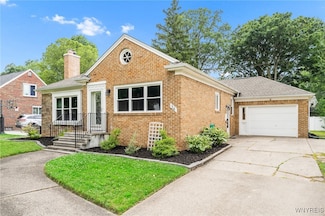 34 Wainwright Rd, Buffalo, NY 14215